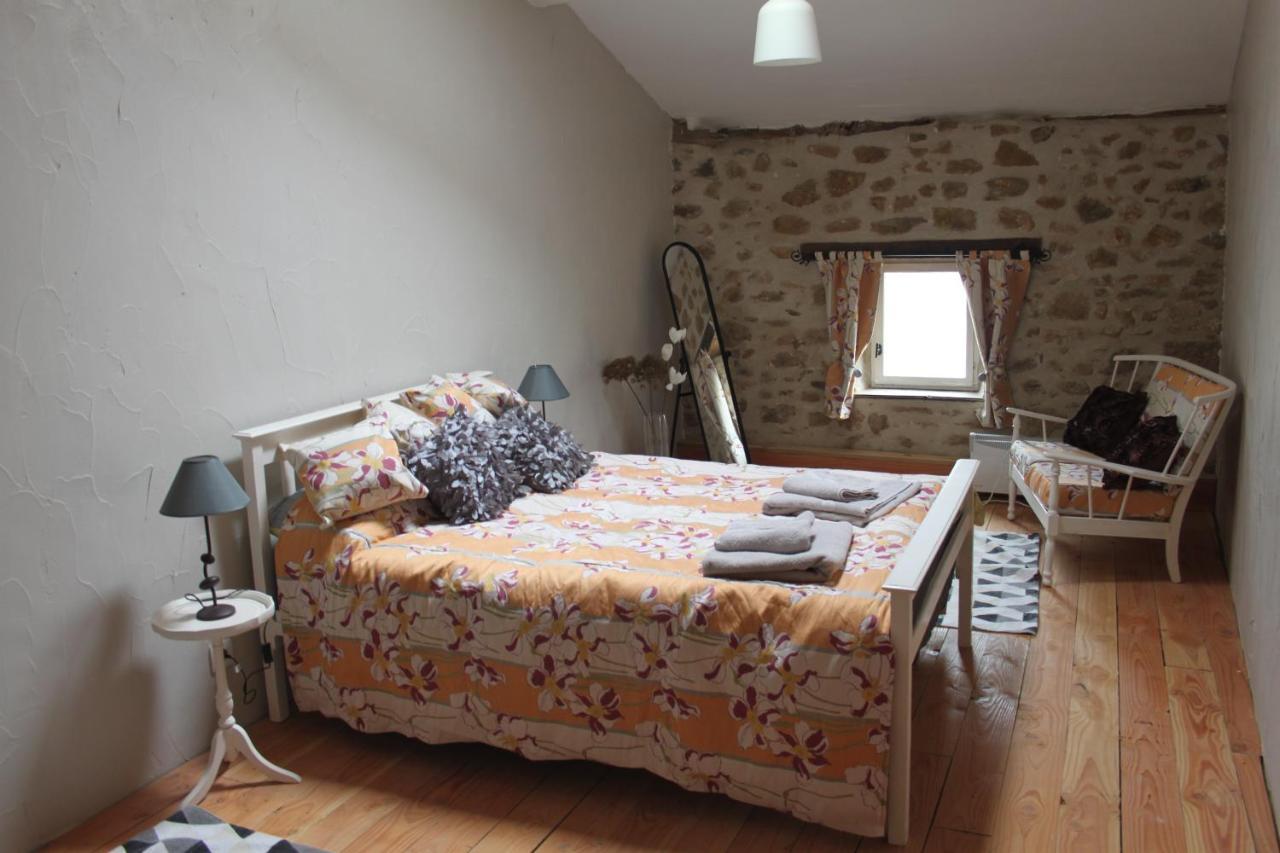 Gite La Pimparola Villa Nouic Eksteriør bilde